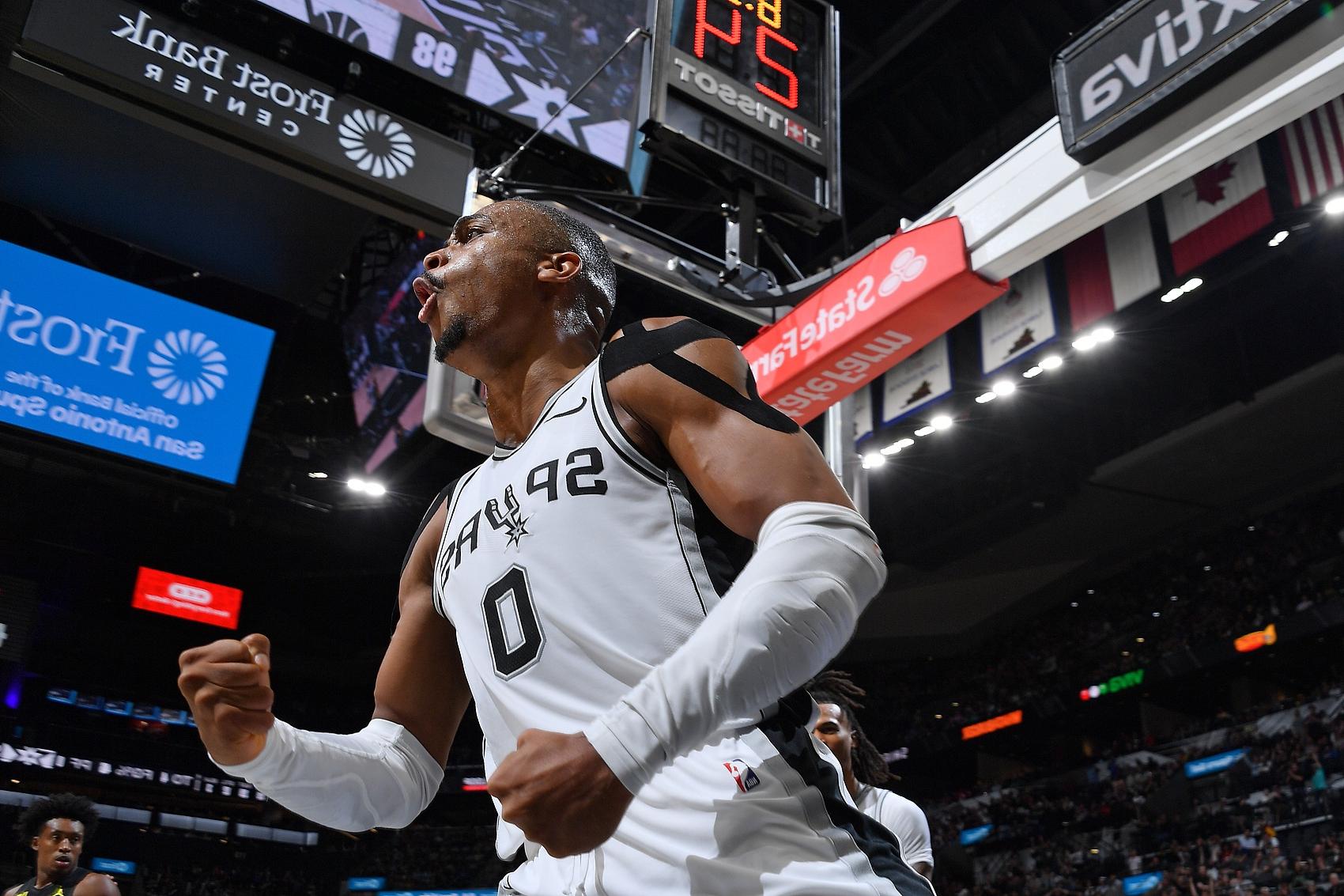 Replacement spearhead!Keldon Johnson added 16 points and eight rebounds on 5-of-11 shooting